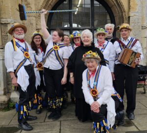 Read more about the article Braybrooke Morris Dancers!